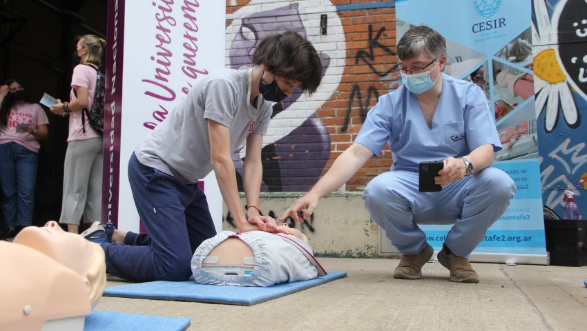 Curso de RCP organizado por la Dirección de Salud y el Colegio de Médicos.