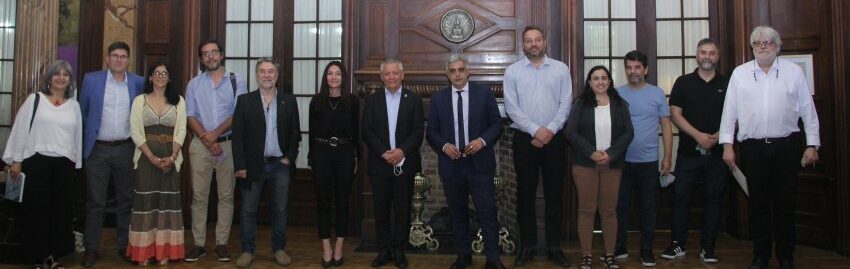 Equipo de gestión de la Universidad Nacional de Villa María y de Rosario, en encuentro de trabajo conjunto en Rosario.